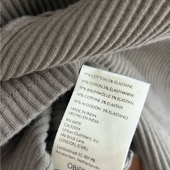 We The Free It’s On Cardi - Picture 5 of 5